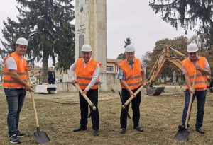 В с. Михалци започна обновлението на парка край паметника на загиналите за България