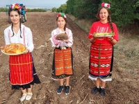 В с. Димча символично дадоха начало на новата стопанска година