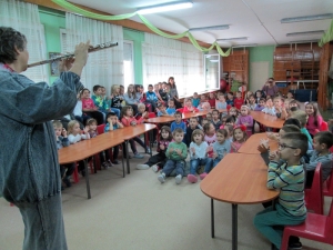 Деня на музиката отбелязаха в ЦДГ &bdquo;Слънце&ldquo;