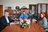 Ученици управляваха Община Павликени за един ден