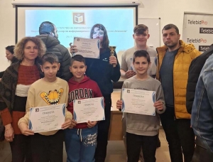 Чрез наградата &bdquo;Иво Добрев&ldquo; седем талантливи ученици от СУ &bdquo;Бачо Киро&ldquo; участваха в национални турнири и академии