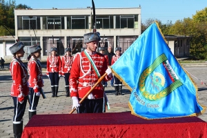 На храмовия празник в с. Дъскот осветиха новото знаме на селото и откриха обновена детска площадка
