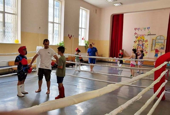 Боксов ринг е новата придобивка за учениците от СУ&bdquo;Бачо Киро&ldquo; 