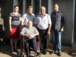 Съветниците от БСП осигуриха транспорт за болен мъж от с.Лесичери